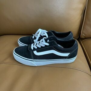 Vans Old Skool Woman’s Sneakers size 9.5